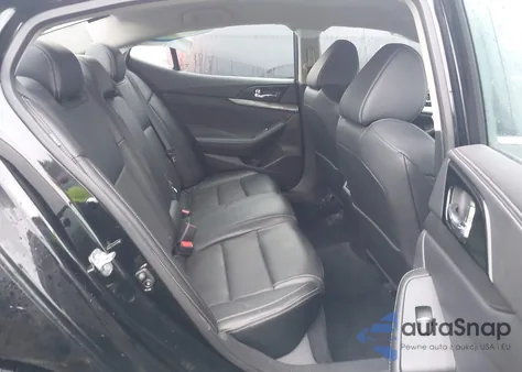 2021 Nissan Maxima Sv Xtronic Cvt z USA, uszkodzony, nr VIN 1N4AA6CV3MC507948